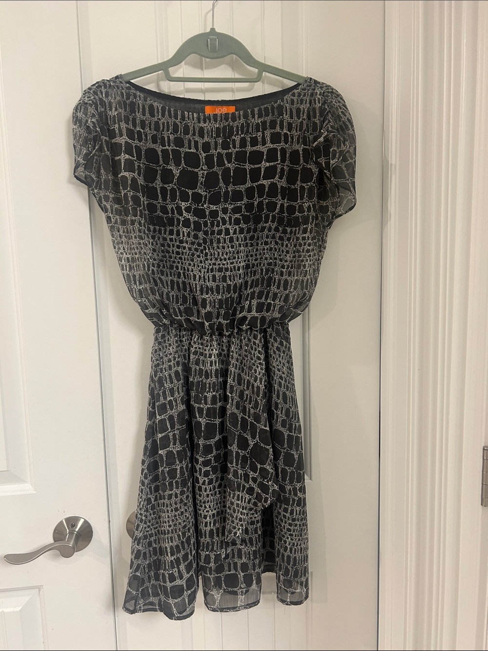 Joe Fresh Black & Gray Croc-Texture Short Sleeve Midi Dress